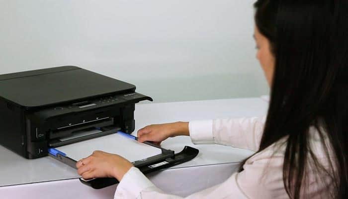 How to Put Paper in a Hp Printer